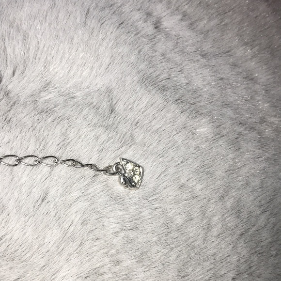 Authentic Swarovski Swan Bangle bracelet - Picture 6 of 8